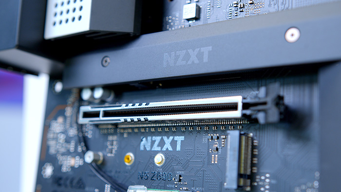 NZXT N5 Review - PCI-E Slot