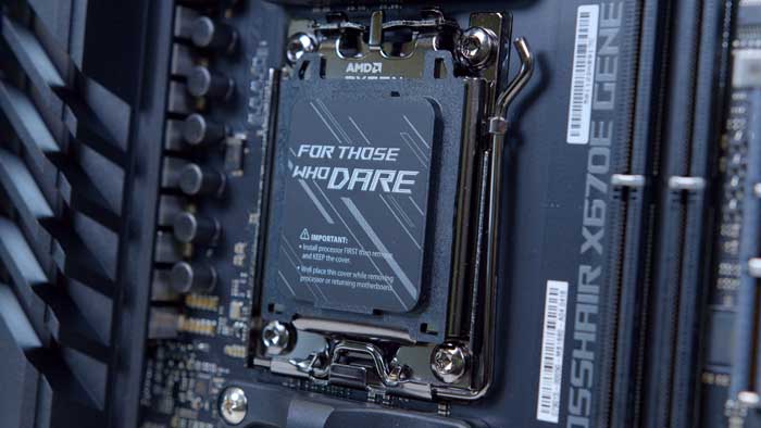 ASUS ROG Crosshair X670E Gene Hands-On and Overview