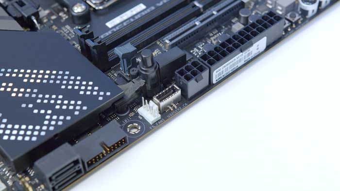 ASUS Crosshair X670E Gene USB Front Header