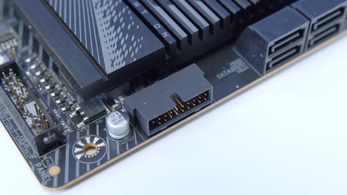 Gigabyte AORUS X670 Elite AX USB 3 Header