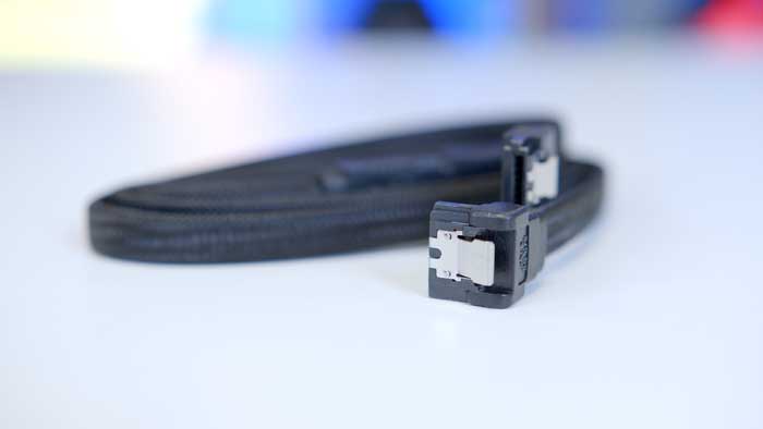 Gigabyte X670E AORUS XTREME Braided SATA Cables