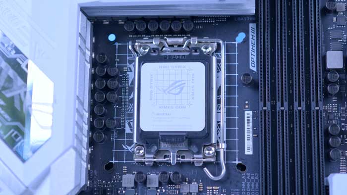 ROG Strix Z690