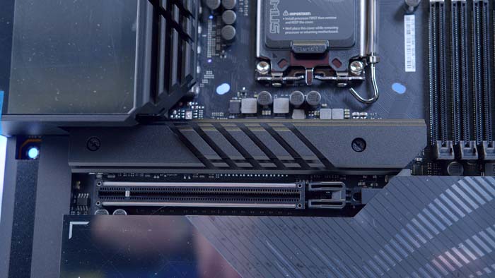 ASUS Z790 Hero PCI-E Slot