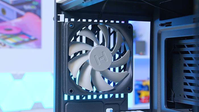 HYTE Y60 Case Pre-Installed Fan