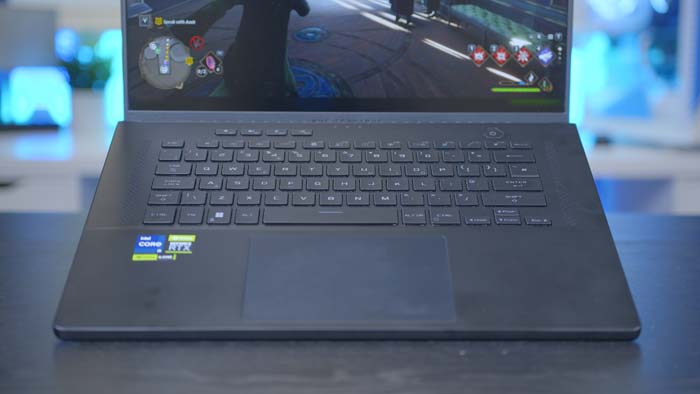 ASUS ROG Zephyrus M16 keyboard