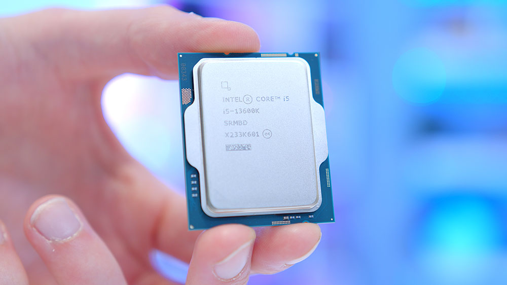 Intel Core i5 13600K in Hand Resized