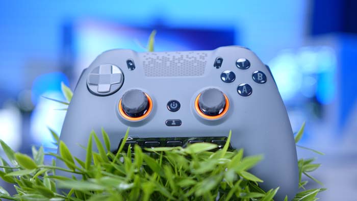 SCUF Envision Pro plant