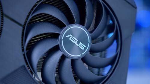 PI_ASUS Dual Radeon RX 6650 XT Fan Close-Up