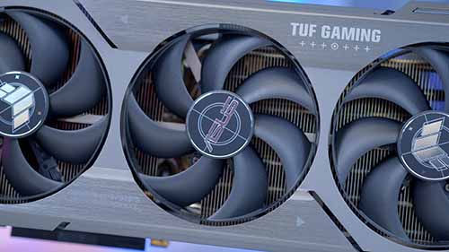 PI_ASUS TUF Gaming Radeon RX 7700 XT Fan Close Up