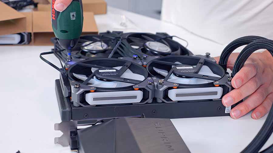 MPI_Cougar FV270 + RTX 4090 APolar Fans on GPU Radiator