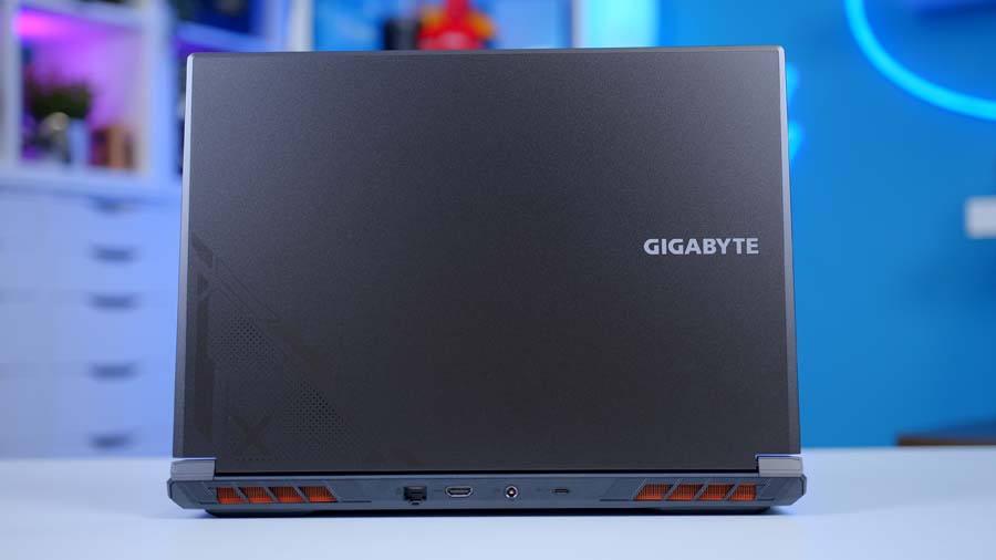 MPI_Gigabyte G6X back angle