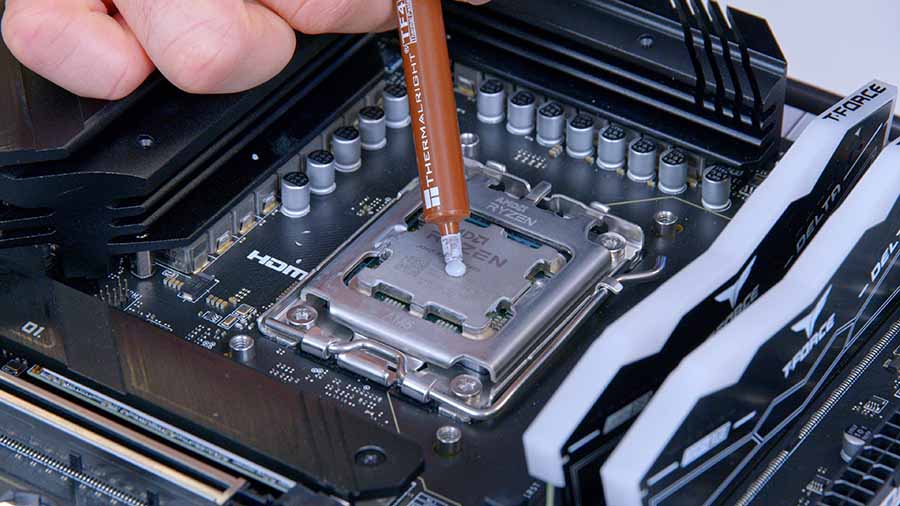 MPI_Phanteks XT View + RX 7900 XT Thermal Paste Applied