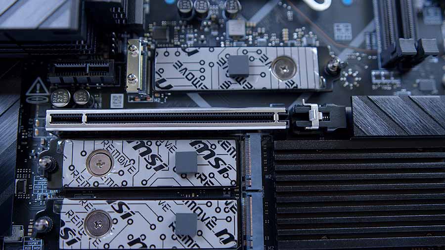 MPI_MSI MEG Z890 UNIFY-X GPU Slot