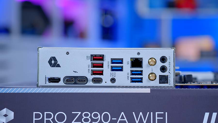 MPI_MSI Pro Z890-A WiFi Rear IO