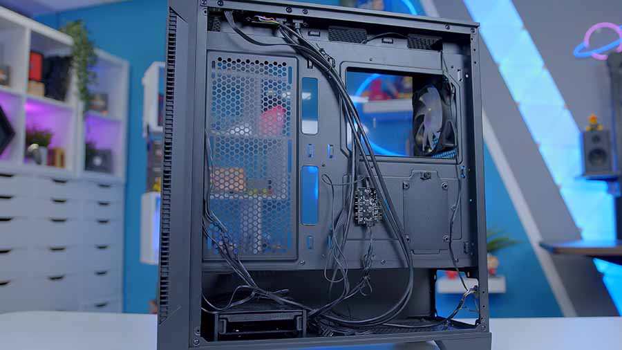 MPI_MSI MAG Forge 320R Cable Management