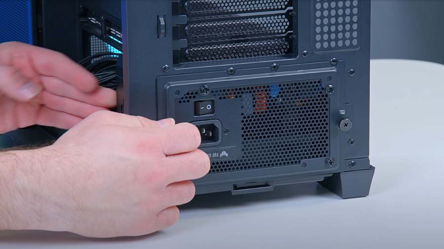 MPI_APNX C1 + ASUS 9070 XT PSU in Case