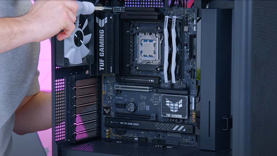 MPI_APNX C1 + ASUS 9070 XT Screw the Motherboard into the Case