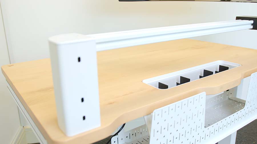 MPI_Corsair Platform 4 Desk Rail System
