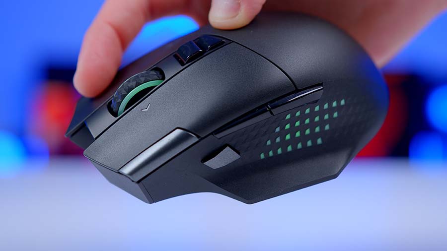 MPI_MSI VERSA PRO Wireless Close Up RGB