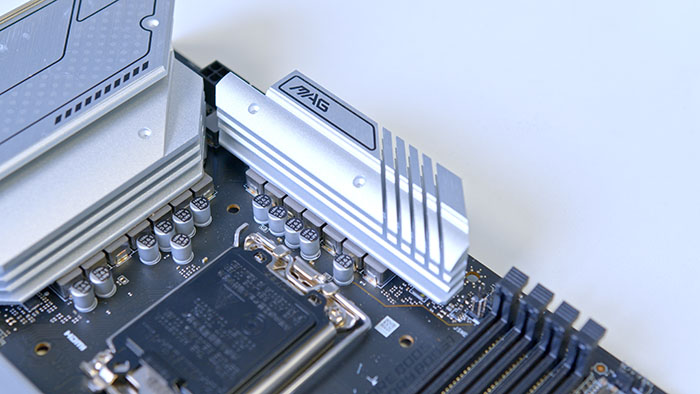 MSI MAG B660M Mortar - Extended Heatsink