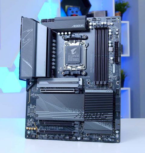 Gigabyte AORUS X670 Elite AX Feature Image