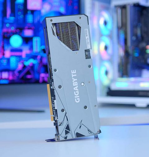 Gigabyte 7600 Vertical
