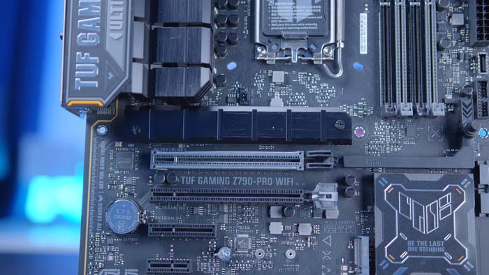 ASUS TUF Gaming Z790-Pro WiFi PCI-E Slot