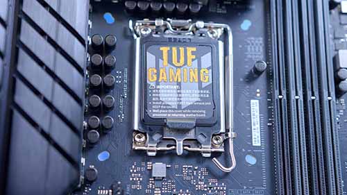 PI_ASUS TUF Gaming Z790-Plus WiFi D4 CPU Socket