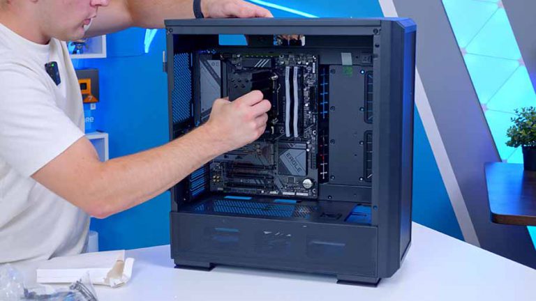The Ultimate $1100 Gaming PC Build Guide - GeekaWhat