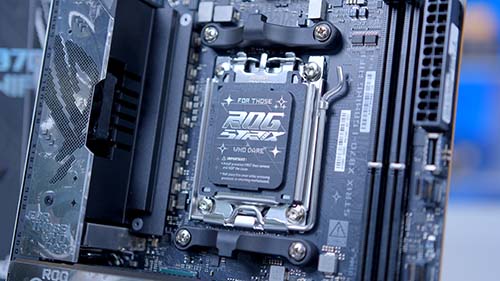 PI_ASUS ROG Strix X870-I Gaming WiFi Gallery 1