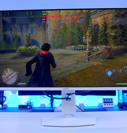 FI_MSI MPG 321URXW QD-OLED