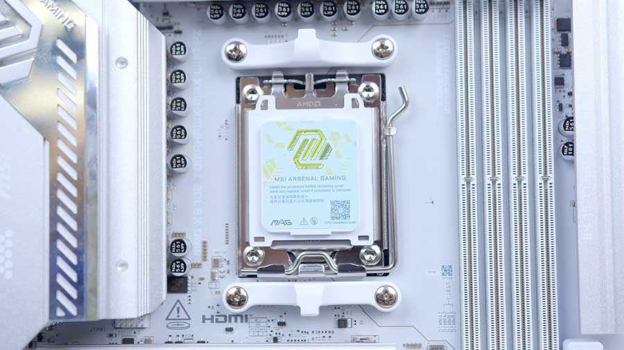 MPI_MSI MAG X870E TOMAHAWK MAX WiFi PZ CPU Slot and PCB