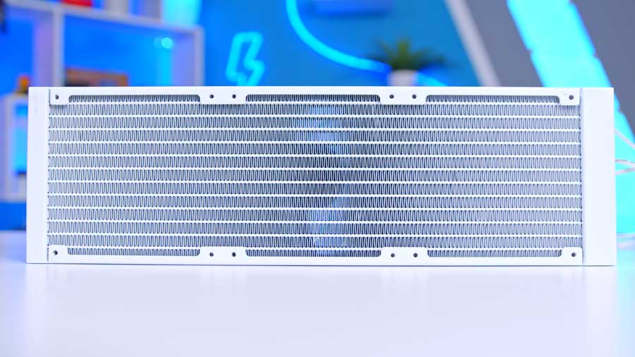 MPI_MSI MPG CORELIQUID P13 360 Radiator fins