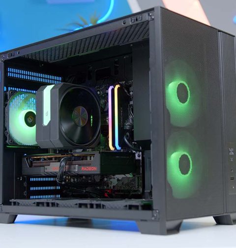 FI_[DP056] Antec flux M + 9060XT